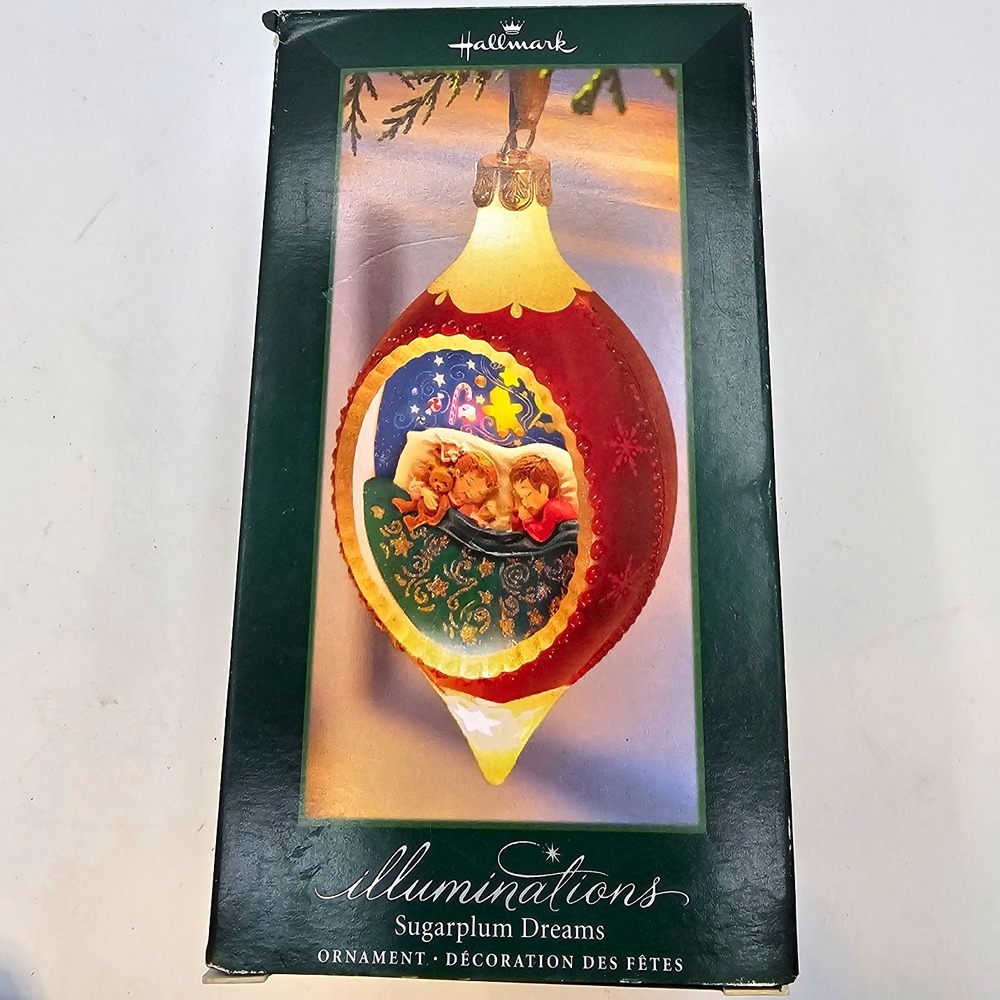 Hallmark Illuminations Sugarplum Dreams Christmas Ornament 2005 QLM7954